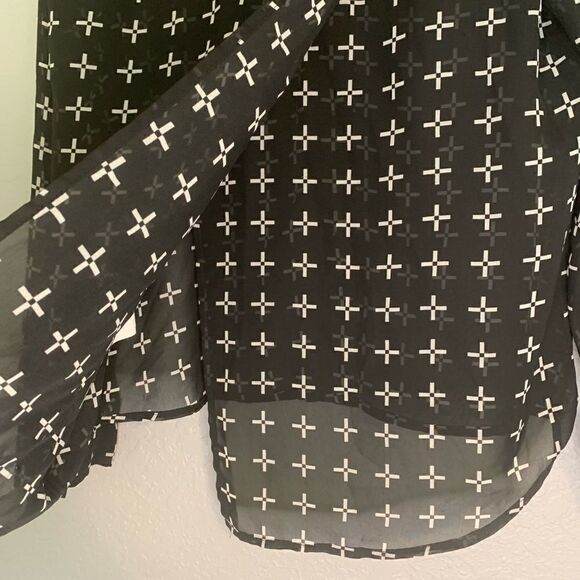 Vans black and white cross blouse size S - Picture 9 of 10
